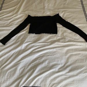 LONG SLEEVE CROP TOP